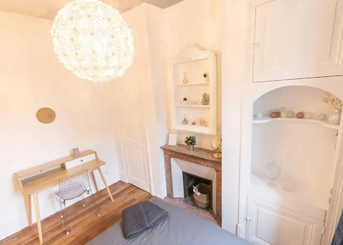 Immeuble L'aristocrate - Le Nuage - Bd Carnot Apartmán *